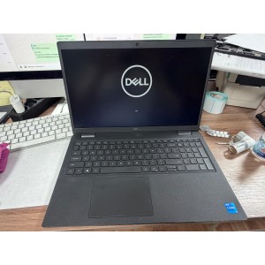 Ноутбук Dell Latitude 3520. Photo 2